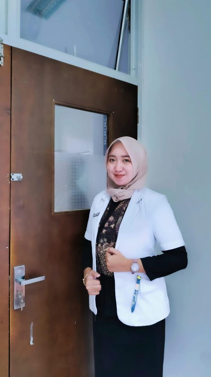 drg. Dhenny Ariestiani